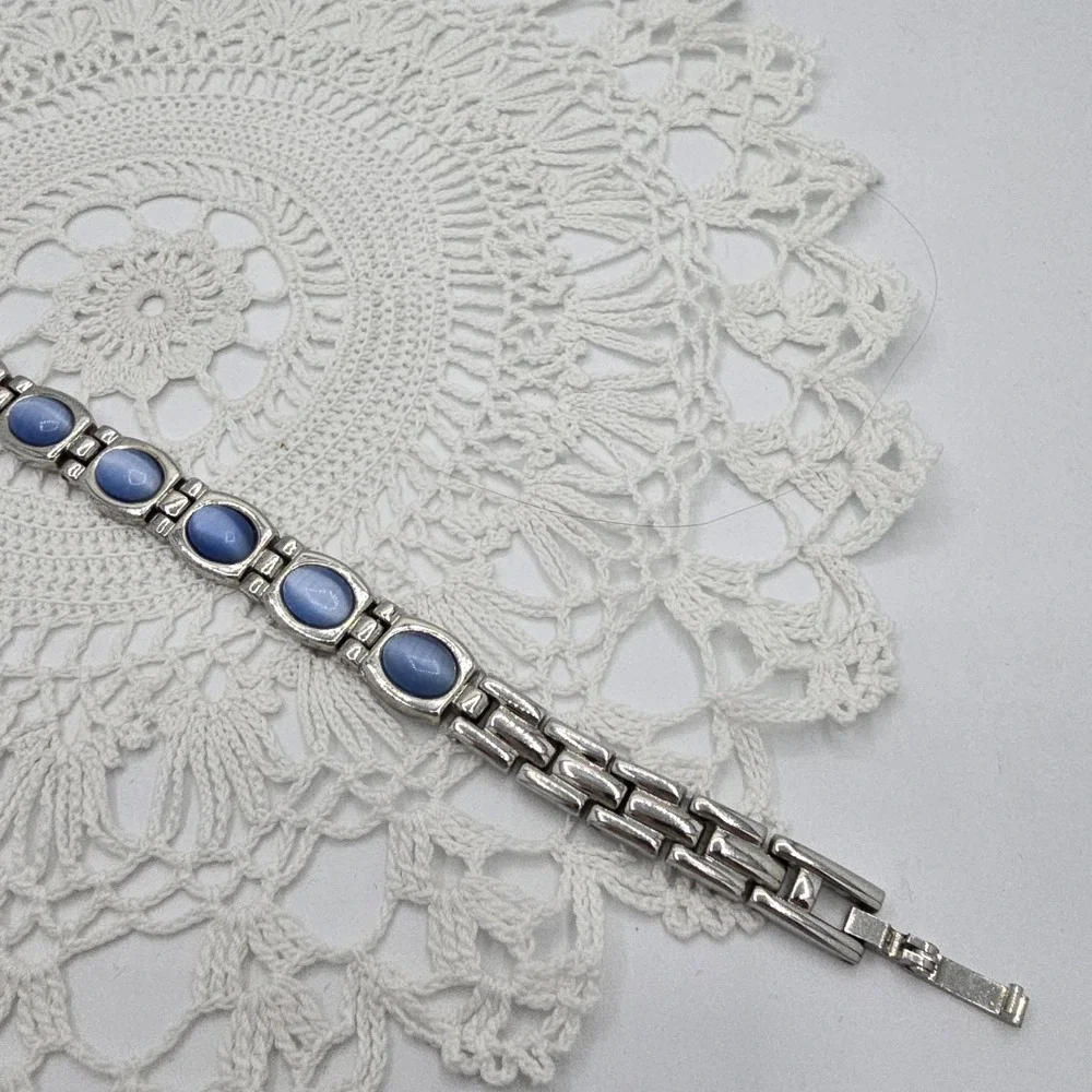Blue Cats Eye Tennis Bracelet Silver tone Link 7.25